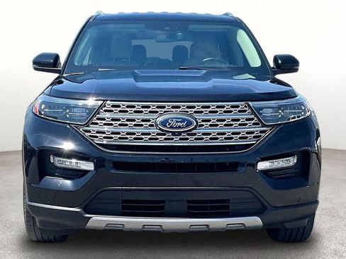 Used 2021 Ford Explorer Limited w/ Equipment Group 301A AWD/4WD image 4