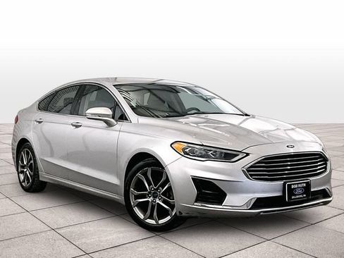 Used 2019 Ford Fusion SEL FWD image 3