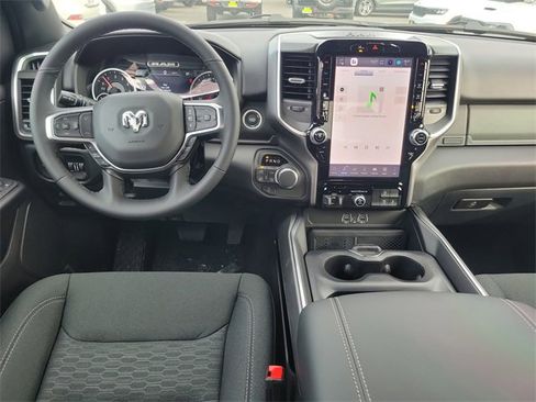 New 2026 RAM 1500 4x4 Crew Cab image 9