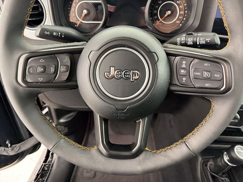 Used 2024 Jeep Wrangler Sport S image 15