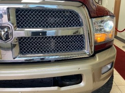 Used 2014 RAM 2500 Longhorn w/ Convenience Group AWD/4WD image 10