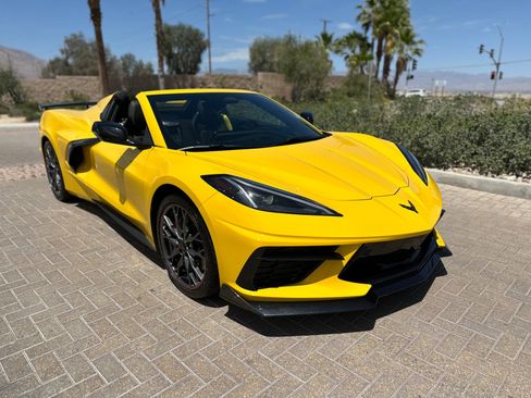 Used 2026 Chevrolet Corvette Stingray Premium Conv w/ Z51 Performance Package RWD image 38