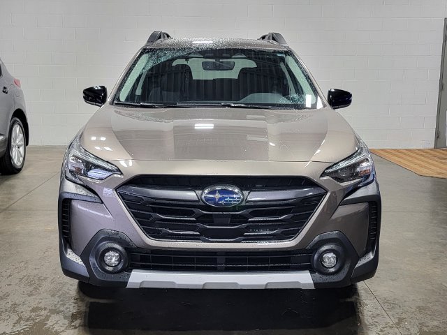 Used 2024 Subaru Outback Limited AWD/4WD image 3