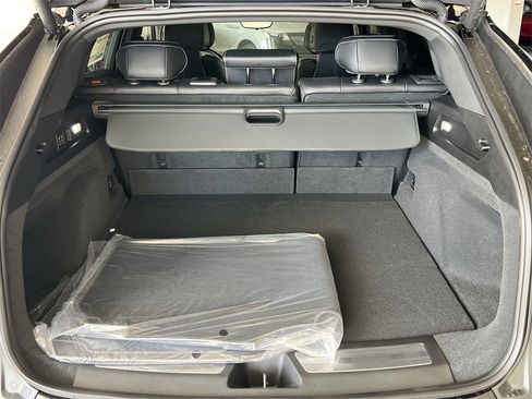 New 2026 Cadillac Lyriq V image 31