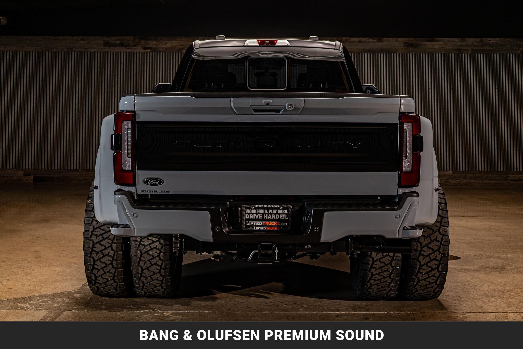 Used 2026 Ford F350 Platinum w/ FX4 Off-Road Package AWD/4WD image 8