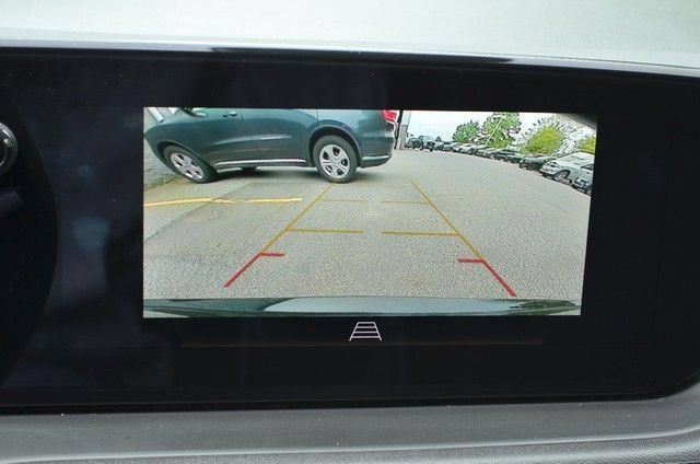 Used 2024 Buick Encore GX Sport Touring AWD/4WD image 32