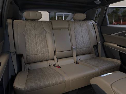 New 2026 Cadillac Lyriq Signature Luxury w/ Nappa Leather Package AWD/4WD image 17