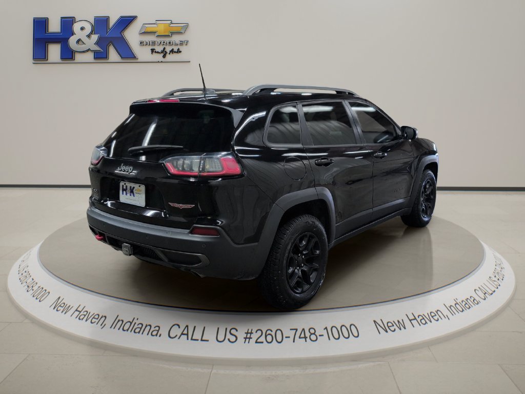 Used 2019 Jeep Cherokee Trailhawk AWD/4WD image 6