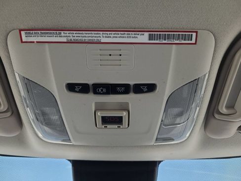 Used 2020 Toyota Corolla LE w/ Carpet Mat Package (TMS) FWD image 27