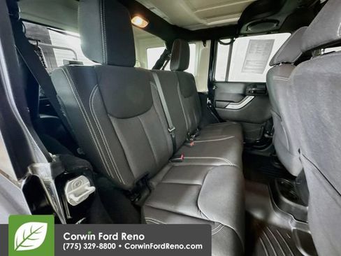 Used 2013 Jeep Wrangler Unlimited Rubicon AWD/4WD image 24
