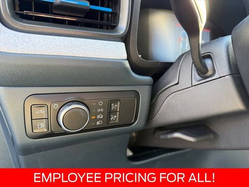 New 2025 Ford Maverick XLT w/ XLT Luxury Package FWD image 19