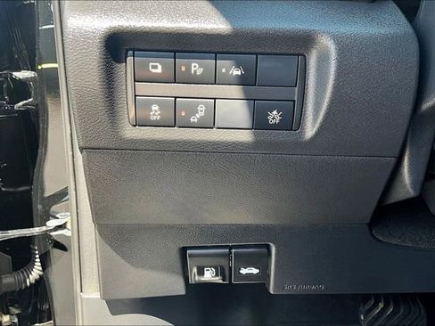 Used 2025 Nissan Kicks Play S image 14