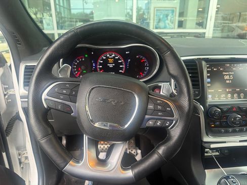 Used 2015 Jeep Grand Cherokee SRT w/ Trailer Tow Group IV AWD/4WD image 13