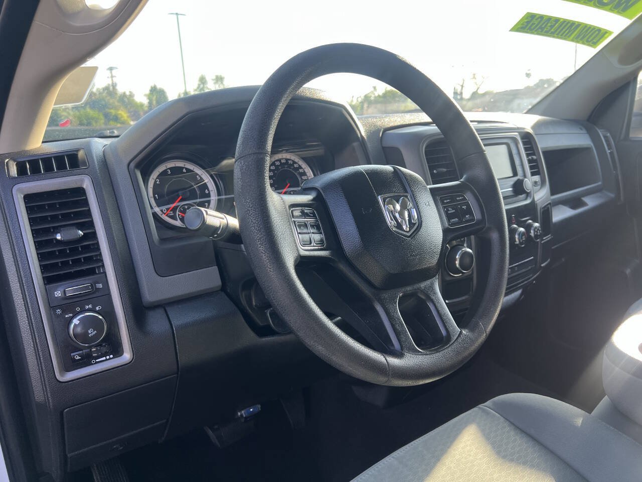 Used 2017 RAM 1500 Express RWD image 40