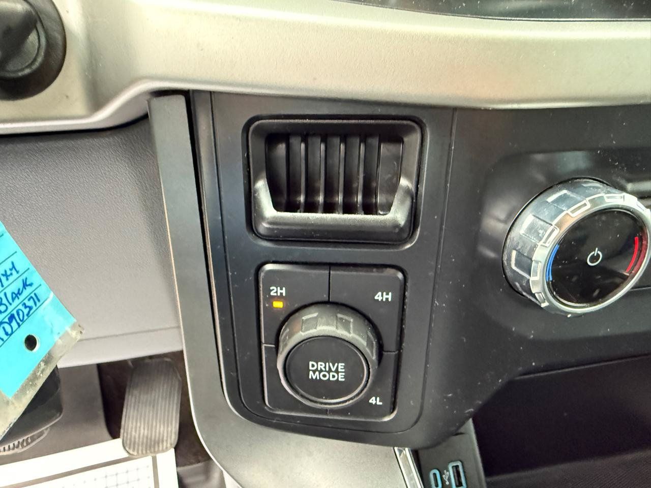 Used 2022 Ford F150 XLT w/ Equipment Group 301A Mid AWD/4WD image 17