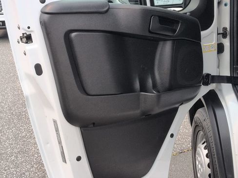 Used 2025 RAM ProMaster 2500 w/ Convenience Group FWD image 28