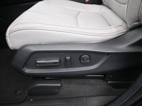 Certified 2024 Honda Pilot Touring image 20