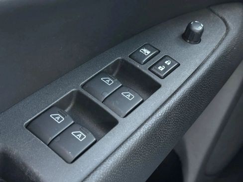 Used 2011 INFINITI G37 x Sedan w/ Premium Pkg image 23