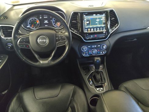 Used 2019 Jeep Cherokee Limited image 22