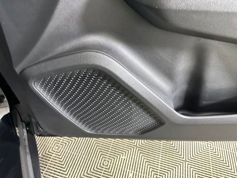 Used 2026 Chevrolet Equinox EV LT image 28