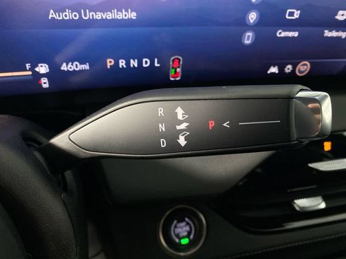 Used 2026 Buick Enclave Preferred w/ Power Package FWD image 19