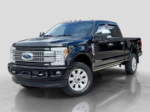 Used 2017 Ford F250 Platinum w/ Platinum Ultimate Package AWD/4WD image 1