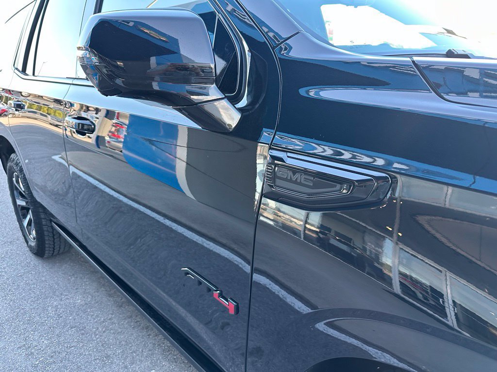 Used 2026 GMC Yukon AT4 Ultimate AWD/4WD image 9