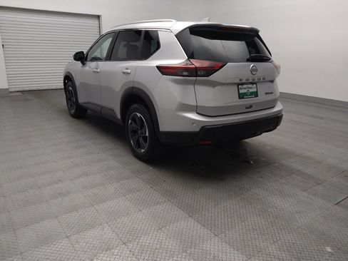 Used 2024 Nissan Rogue SV w/ SV Premium Package AWD/4WD image 5