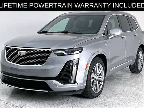 Used 2025 Cadillac XT6 Premium Luxury FWD image 14