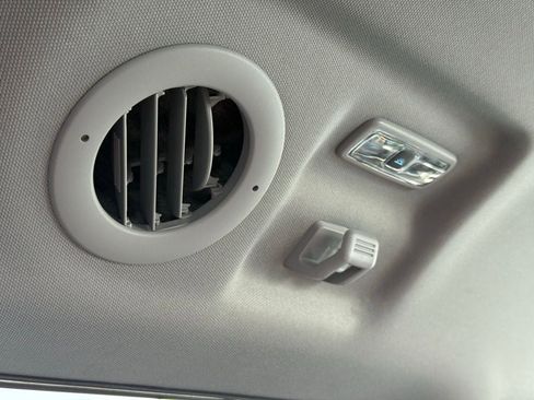 Certified 2023 Ford Explorer Limited image 14