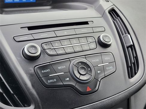 Certified 2017 Ford Escape SE w/ SE Cold Weather Package image 24