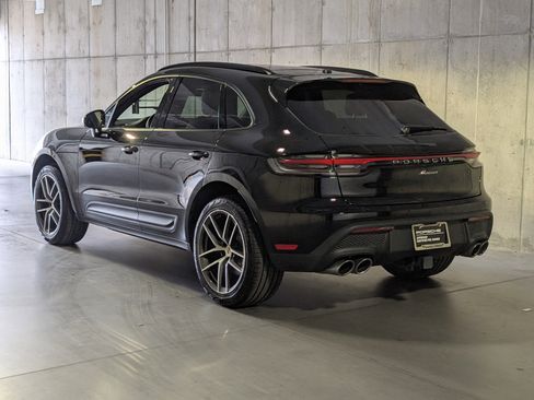 Certified 2025 Porsche Macan image 3