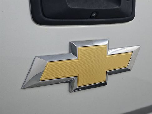 Used 2017 Chevrolet Silverado 1500 LT w/ All Star Edition AWD/4WD image 31