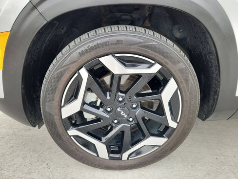 Used 2024 Kia Seltos SX AWD/4WD image 17
