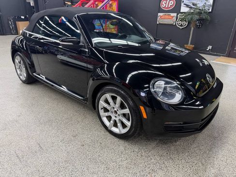 Used 2014 Volkswagen Beetle 1.8T FWD image 7