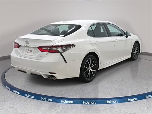 Certified 2023 Toyota Camry SE image 6