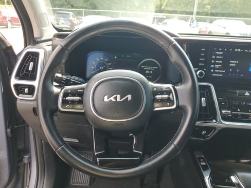 Used 2023 Kia Sorento SX FWD image 25