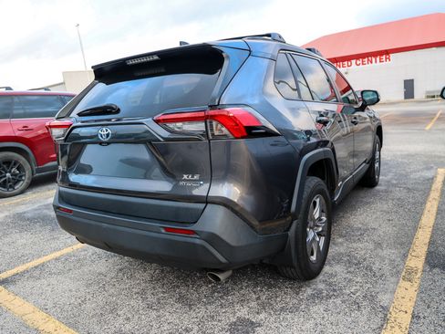 Used 2024 Toyota RAV4 XLE w/ Convenience Package AWD/4WD image 8