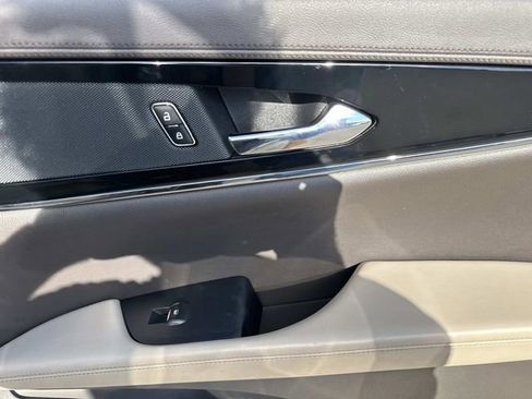 Certified 2023 Lincoln Nautilus Reserve image 16