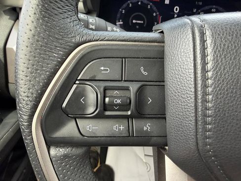 Used 2025 Toyota Tacoma TRD Off-Road AWD/4WD image 18
