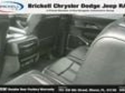 Used 2024 Jeep Wagoneer L Series II RWD image 14