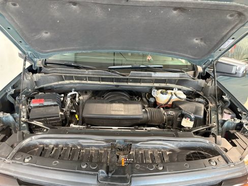 Used 2025 Chevrolet Silverado 1500 LT image 32