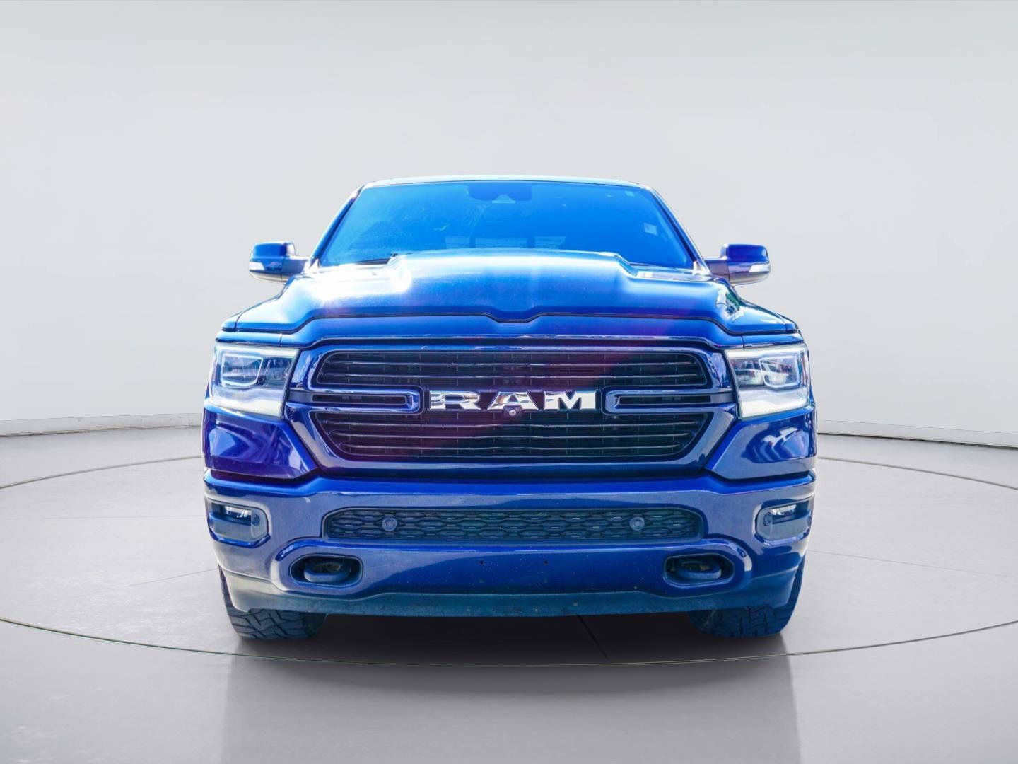Used 2019 RAM 1500 Laramie AWD/4WD image 5