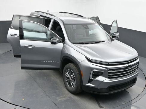 New 2026 Chevrolet Traverse LT w/ Driver Confidence Package image 52