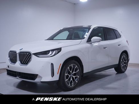 Used 2025 BMW X3 xDrive30i w/ Convenience Package image 1