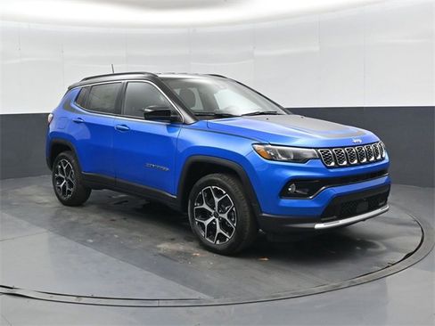 New 2026 Jeep Compass Limited w/ Mopar Graphics Package image 1