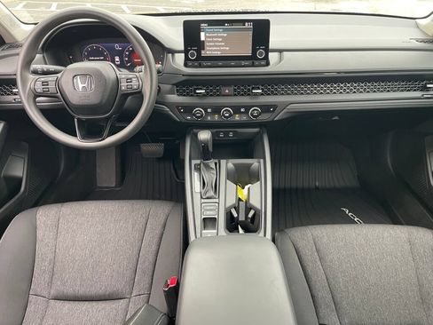 Used 2025 Honda Accord SE image 2