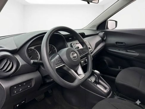 Used 2023 Nissan Kicks S image 3