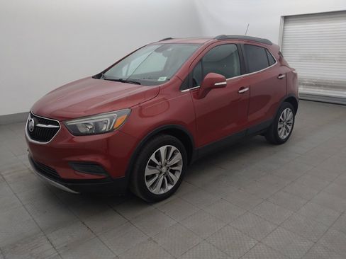 Used 2019 Buick Encore Preferred FWD image 2