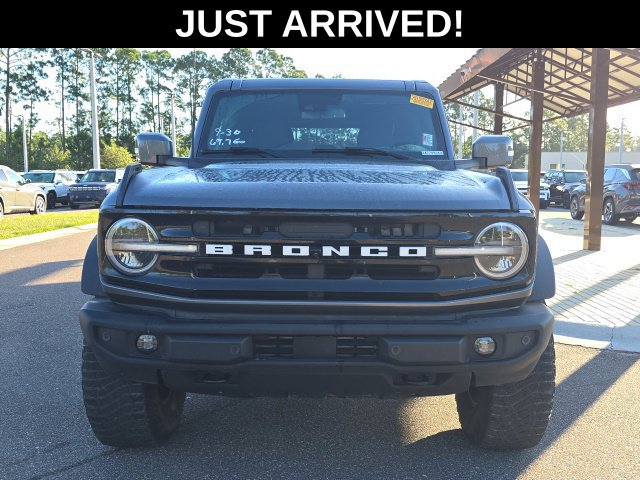 Used 2023 Ford Bronco Outer Banks w/ Sasquatch Package AWD/4WD image 2